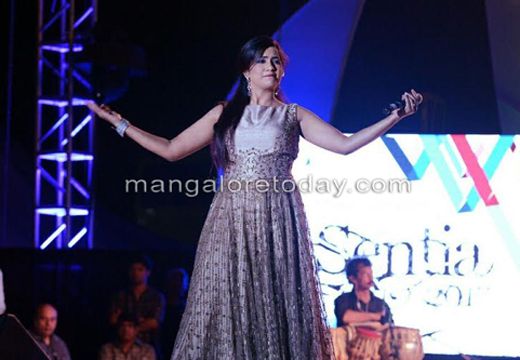 Shreya Ghoshal.